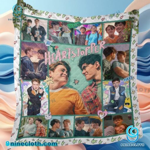 Heartstopper Charlie And Nick Quilt Blanket aVu5ivS