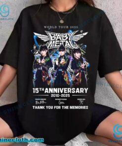 World Tour 2025 Babymetal 15th Anniversary 2010-2025 Signatures Unisex T-shirt sxZ3qEc