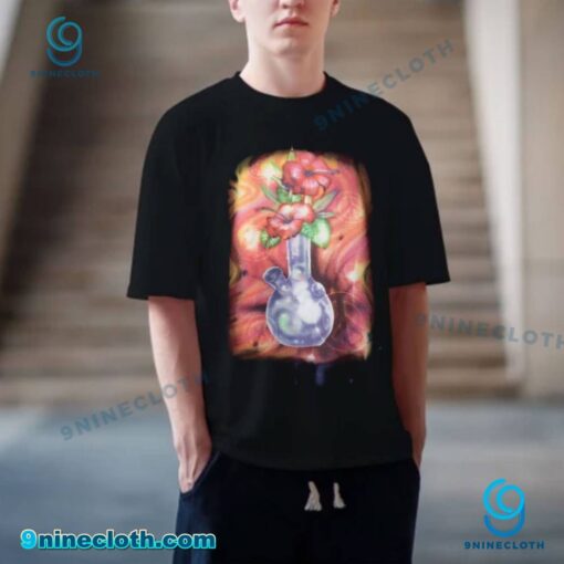 Stussy And Dries Van Noten Airbrush Vase Unisex T-shirt jcLIvoE