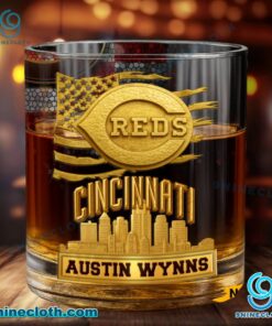 Cincinnati Reds American Flag City Skyline Personalized Whiskey Glass 76Wqmou