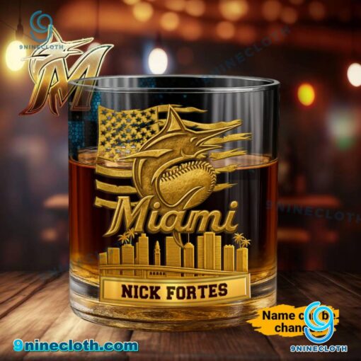 Miami Marlins American Flag City Skyline Personalized Whiskey Glass jB47C5Y