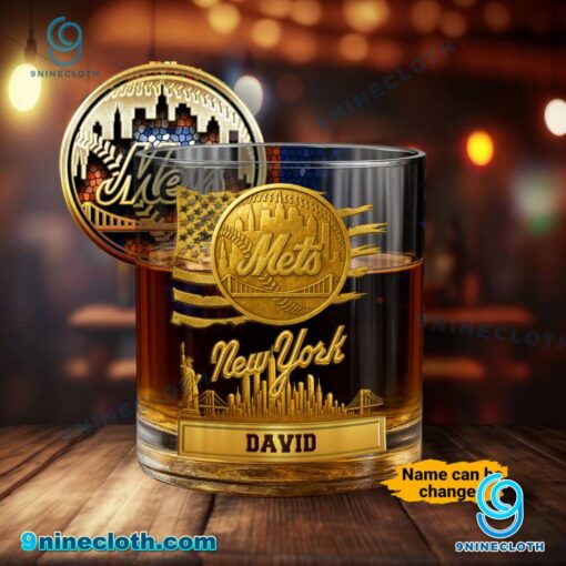 New York Mets American Flag City Skyline Personalized Whiskey Glass wlt3zMO