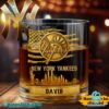 New York Yankees American Flag City Skyline Personalized Whiskey Glass Y8TGb21