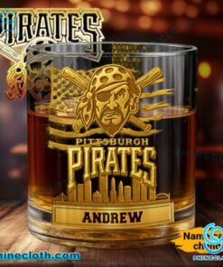Pittsburgh Pirates American Flag City Skyline Personalized Whiskey Glass tYS70bz