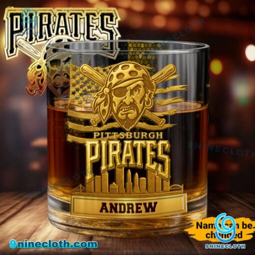 Pittsburgh Pirates American Flag City Skyline Personalized Whiskey Glass tYS70bz
