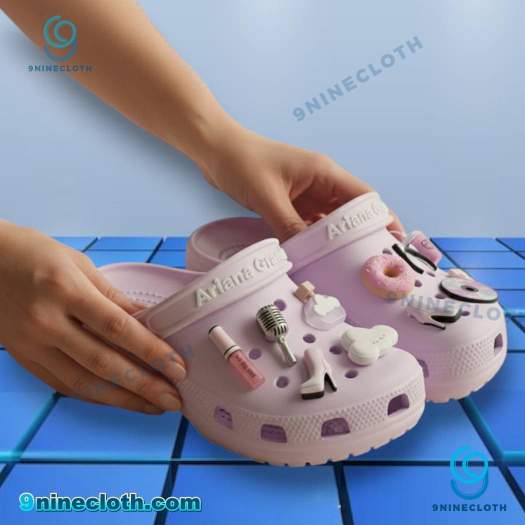 Ariana Grande Crocs With Charms-a IJEeqZs
