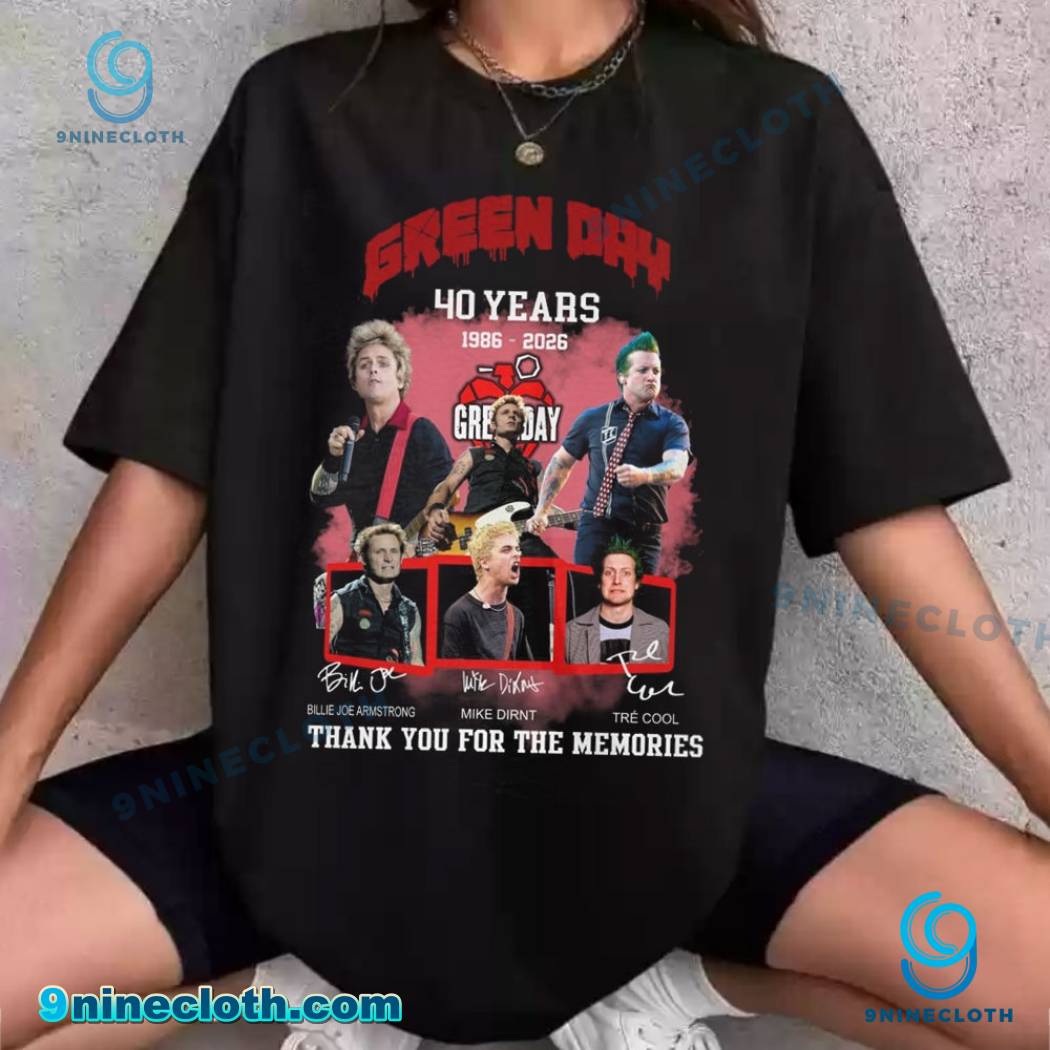 Green Day 40 Years 1986-2026 Signatures T-shirt i0O7MVE