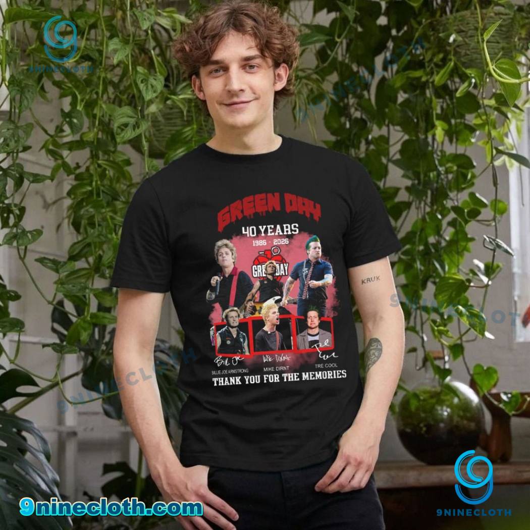Green Day 40 Years 1986-2026 Signatures T-shirt-a 9YNeqXV
