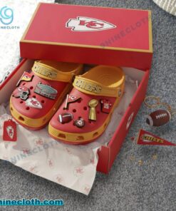 Kansas City Chiefs Crocs With Charms hfvxlV5